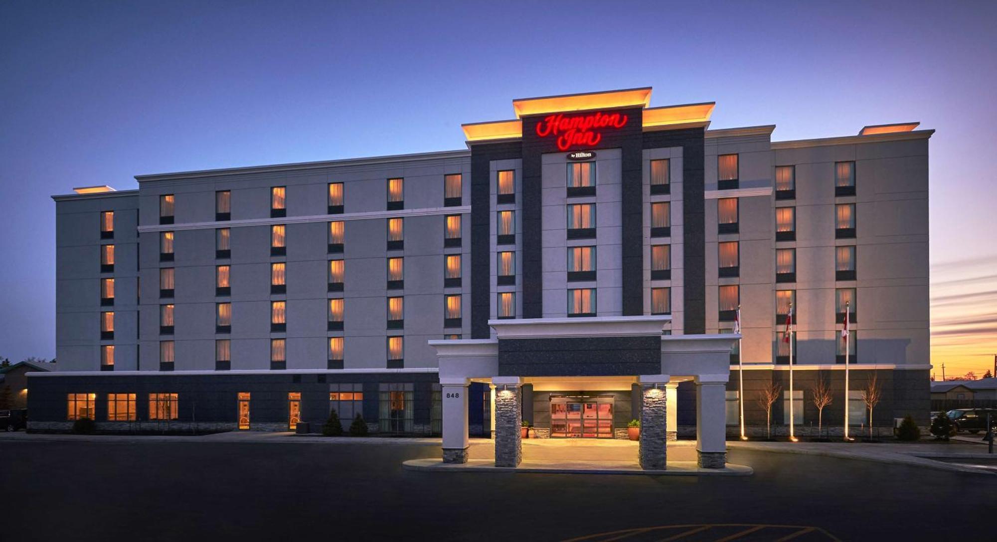Hampton Inn By Hilton Timmins Exterior foto